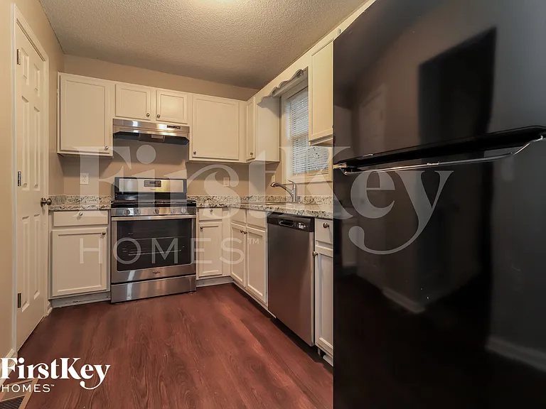 100 Ivy Brook Dr — Photo 7