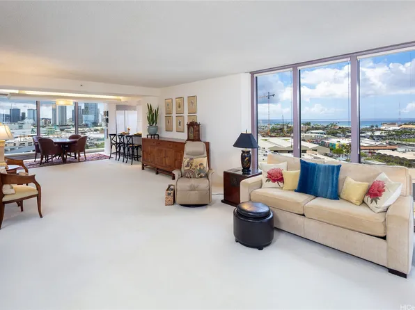 425 South St APT 1401, Honolulu, HI 96813