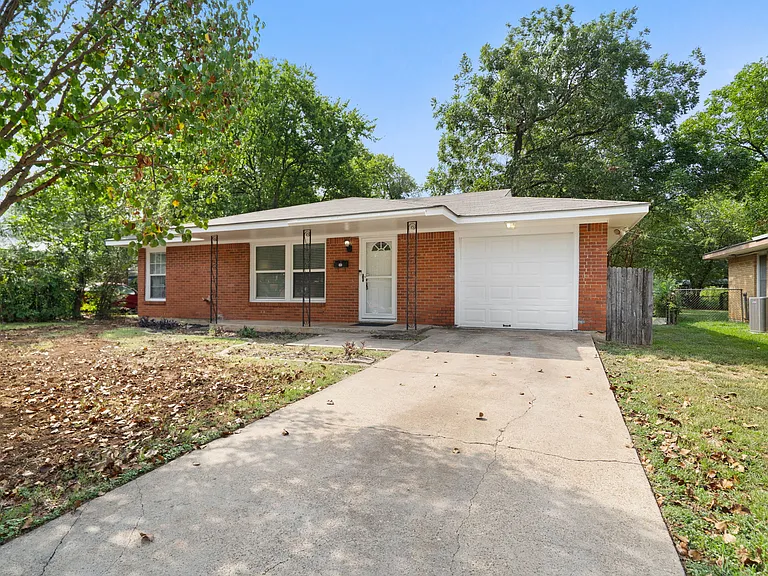 6418 Onyx Dr N — Photo 5