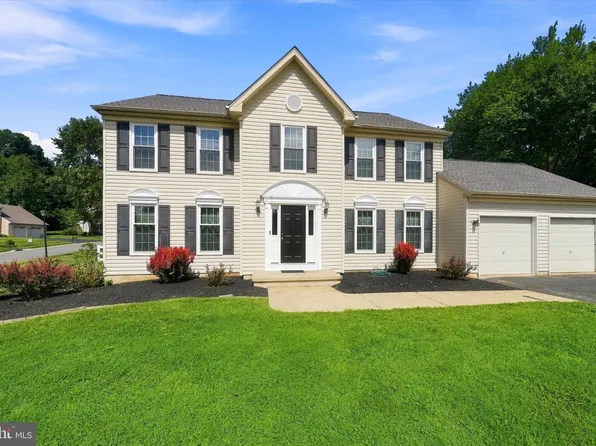 100 Elma Dr, Newark, DE 19711