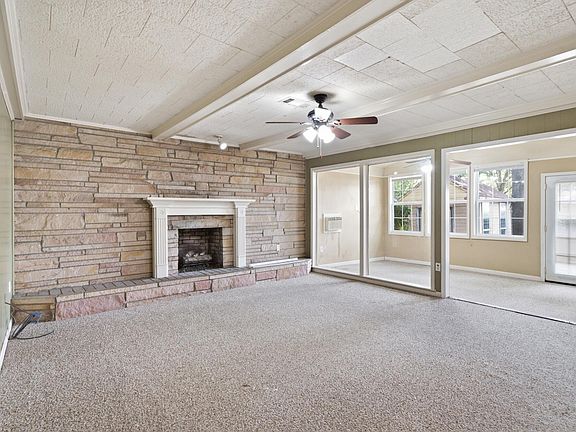 4th image of 1206 Windsor Dr