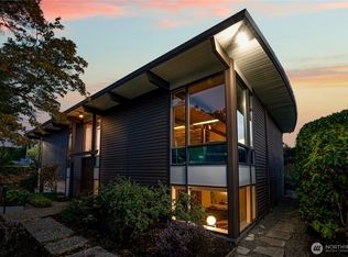 2383 NW 89th Pl, Seattle, WA 98117