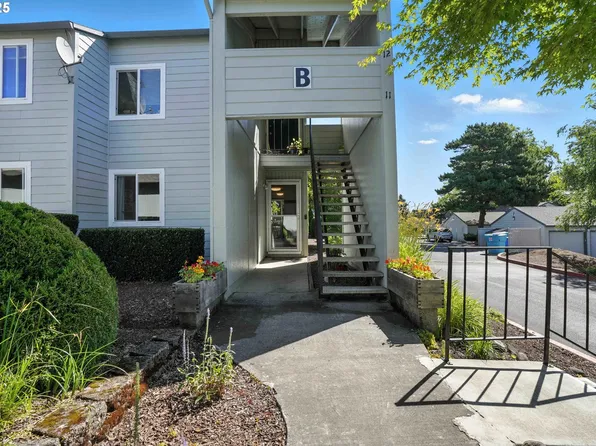 159 SW Florence Ave APT B-11, Gresham, OR 97080