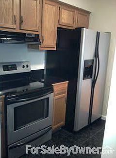 5th image of 726 Fox Chase Ln