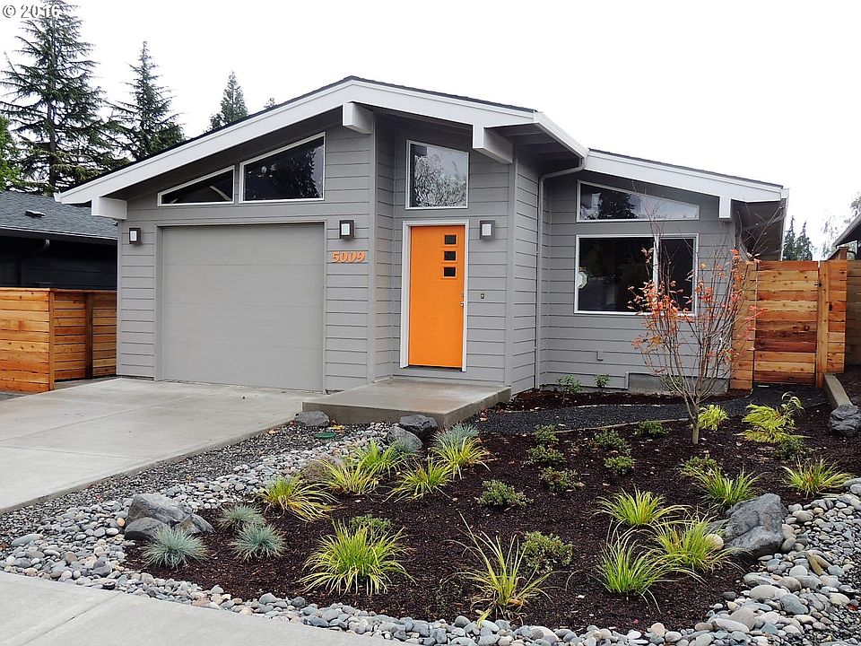 1st image of 5009 NE 42nd St
