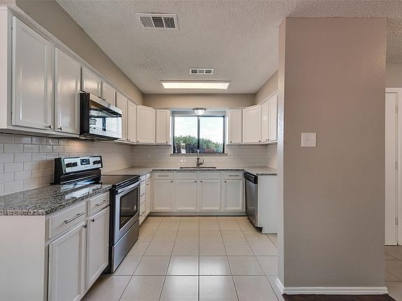 2nd image of 1004 Alden Dr
