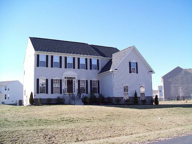 1st image of 322 Lea Ave