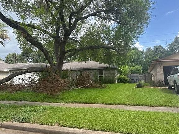 3rd image of 2606 Cobble Ridge Dr