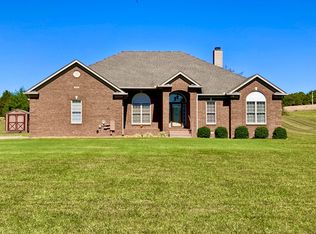 241 Parker Rd, Portland, TN 37148