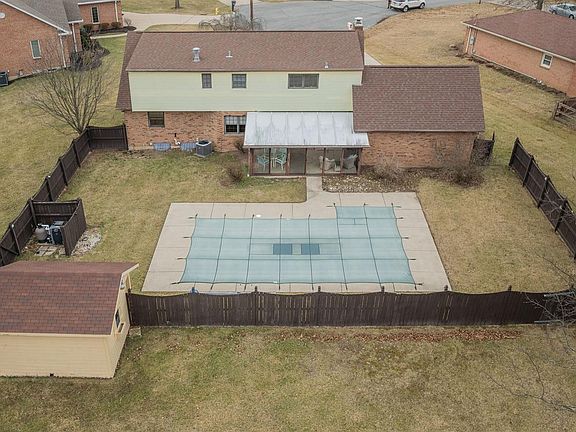 4th image of 8074 Honeysuckle Ln