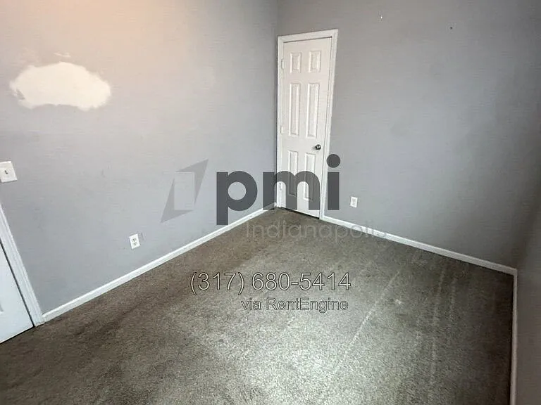 112 Adler St — Photo 17