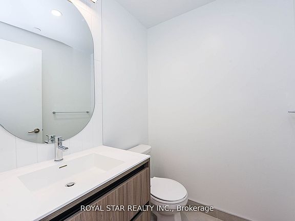 5th image of 7950 Bathurst St #1207