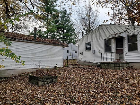 5th image of 8012 Harrington Ave