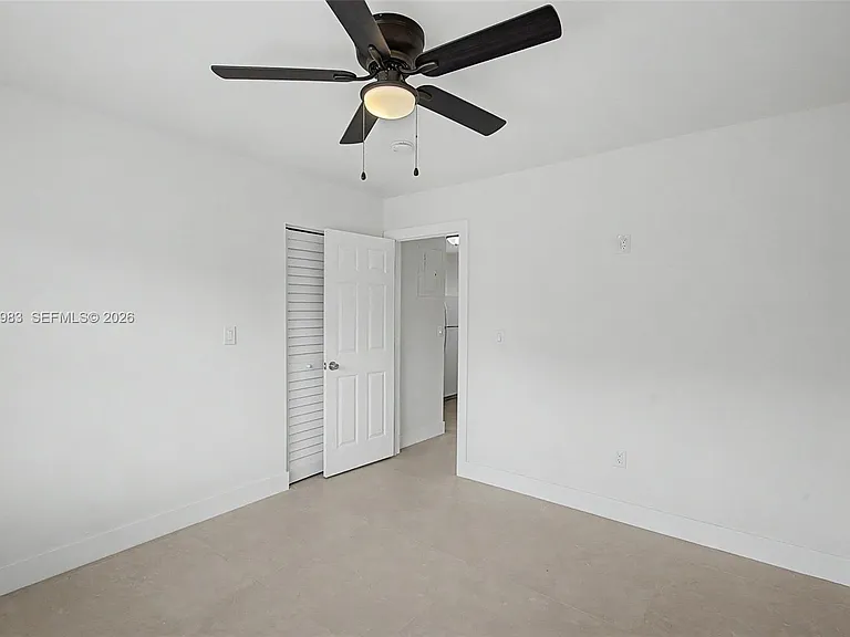 1021 SW 3rd St #4 — Photo 8