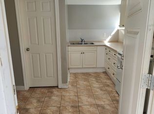 3756 Sunset St #BASEMENT, Burnaby, BC V5G 1T2