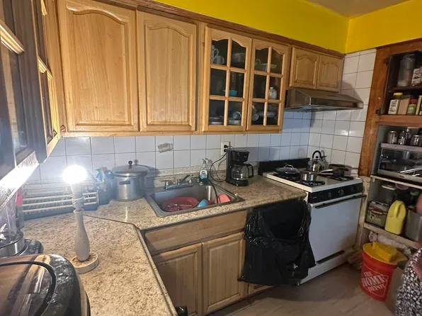 1808 East 92nd Street image 12 of 20