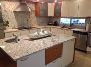 7 Calle Palma Real, Guaynabo, PR 00966