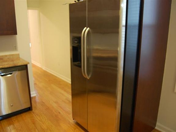 4th image of 83 Maple St #102