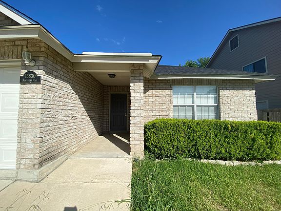 2nd image of 13830 Northern Oak