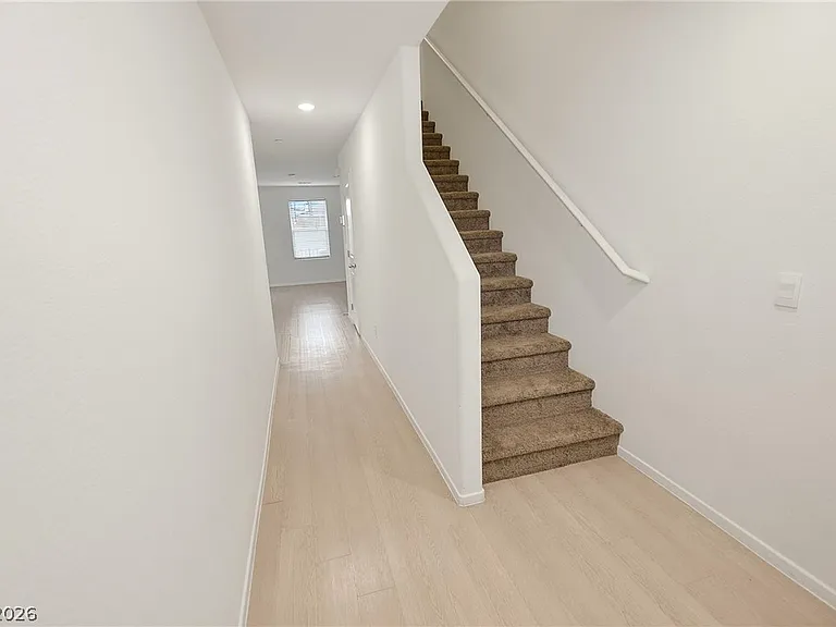 10923 Heatherford Ave — Photo 6