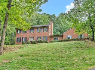 2730 Yellow Mountain Rd SE, Roanoke, VA 24014