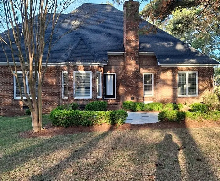 1001 Mashie Ln — Photo 2