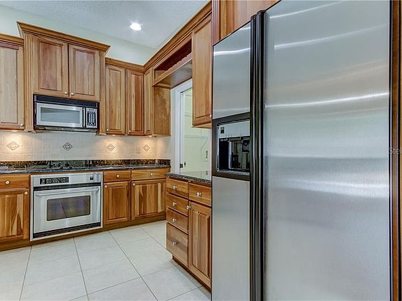 5th image of 7114 Wareham Dr