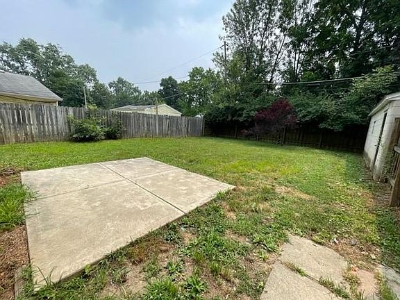4th image of 3097 Astor Ave