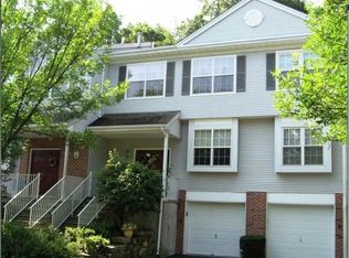 17 Hickory Way, Mount Arlington, NJ 07856