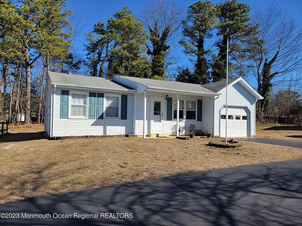 1st image of 8 Hampshire Lane #72