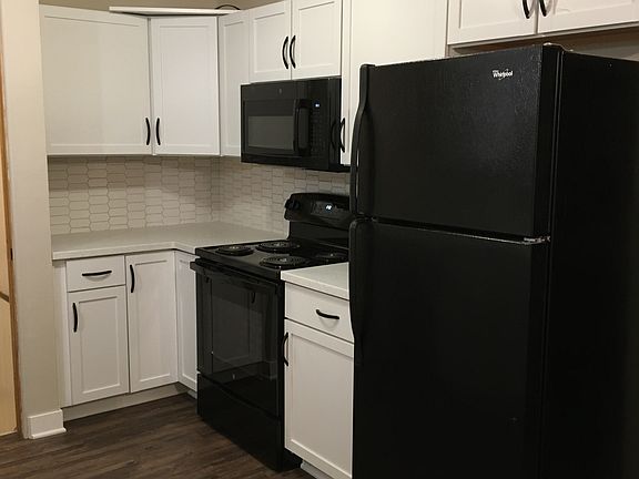 5th image of 6944 Holdrege St
