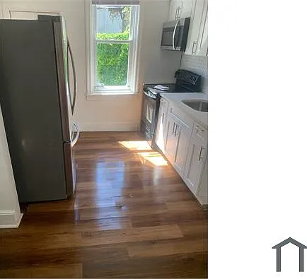 3 bed, 860 sqft, $1,500 — Photo 3