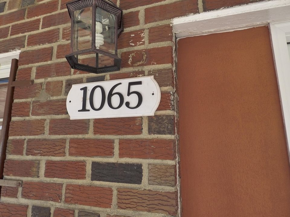 1st image of 1065 Stratford Ave.