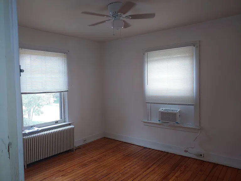 305 N George St #305A — Photo 15