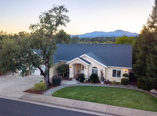 11394 Ridgewood Rd, Redding, CA 96003