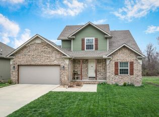 1143 S Maple Grove Ave, Springfield, MO 65804