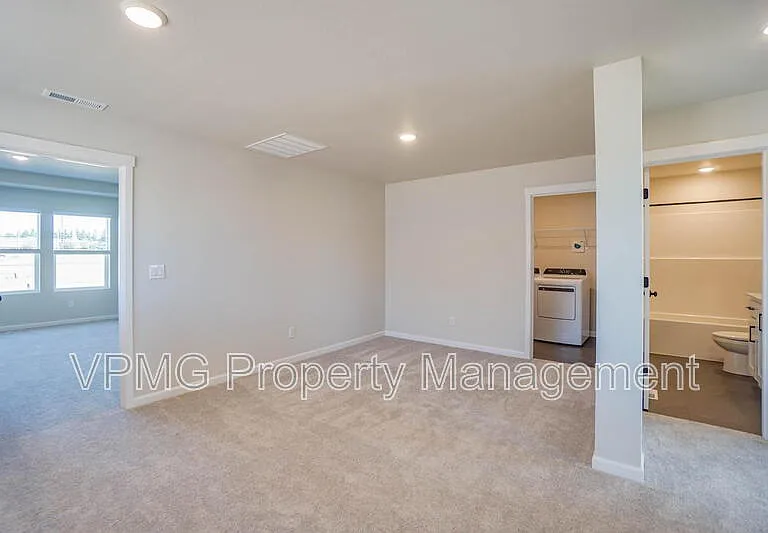18300 NE 14th St — Photo 16