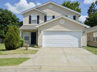 6530 Cottagemeadow Dr, Louisville, KY 40218