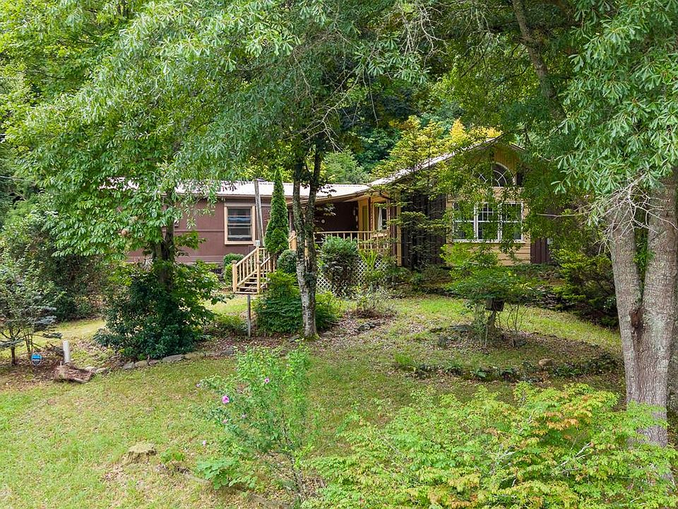 1st image of 40 Garden Ln