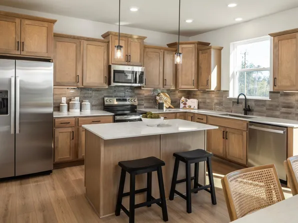 1061 Annagaire Curv, Rosemount, MN 55068