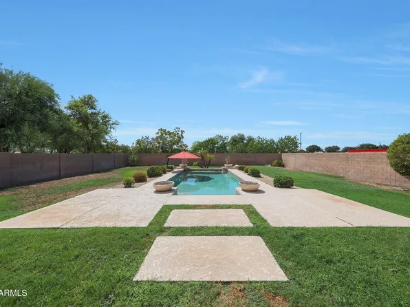 4102 S GOLDFINCH Drive, Gilbert, AZ 85297