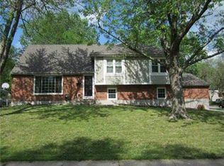 13325 Park Hills Dr, Grandview, MO 64030