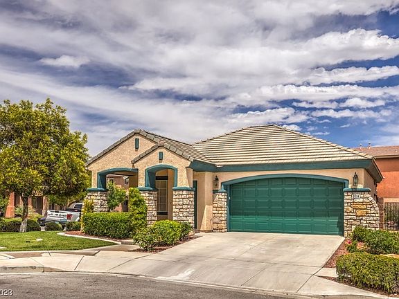 3rd image of 2094 Lone Desert St