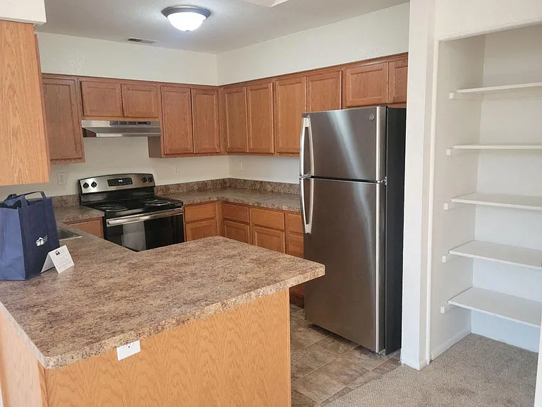 Tanglewood Apartments — Photo 87