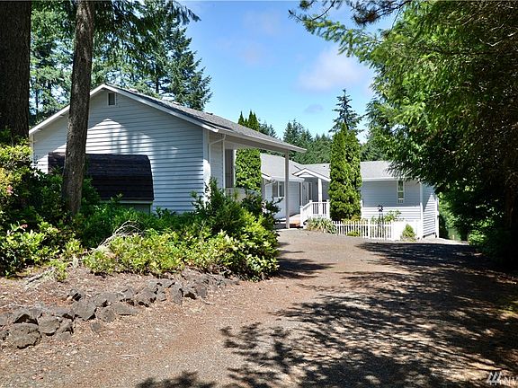 2nd image of 930 E Saint Andrews Dr