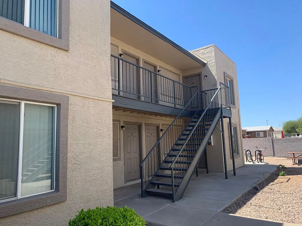 1 bed, 435 sqft, $880 — Photo 1