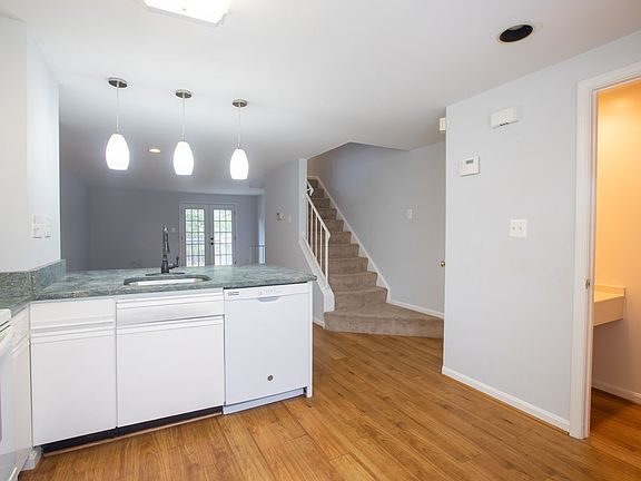 3rd image of 8503 Welbeck Way