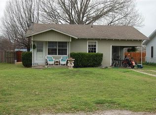 1711 Redwood Dr, Cleburne, TX 76033