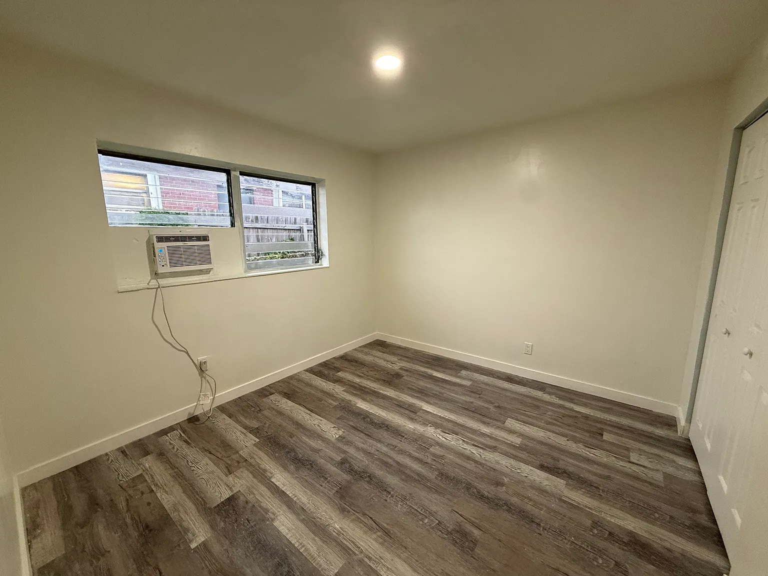 2 bed, 650 sqft, $1,895 — Photo 4