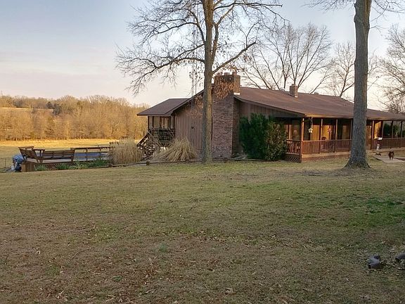 3rd image of 2122 County Road 2400